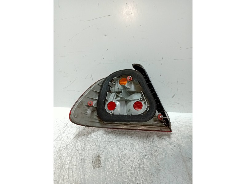 Recambio de piloto trasero derecho para bmw serie 3 coupe (e46) 1.9 cat referencia OEM IAM   