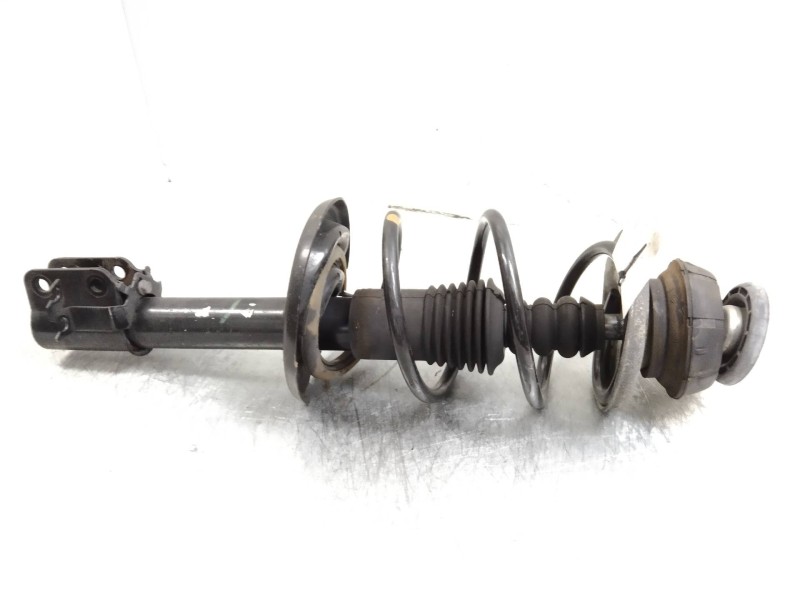 Recambio de amortiguador delantero izquierdo para dacia sandero 0.9 tce cat referencia OEM IAM   