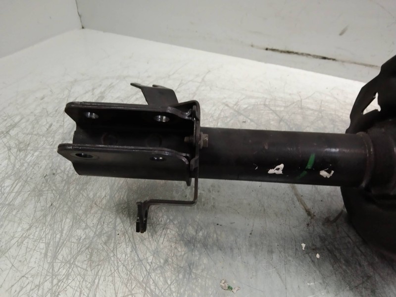 Recambio de amortiguador delantero izquierdo para dacia sandero 0.9 tce cat referencia OEM IAM   