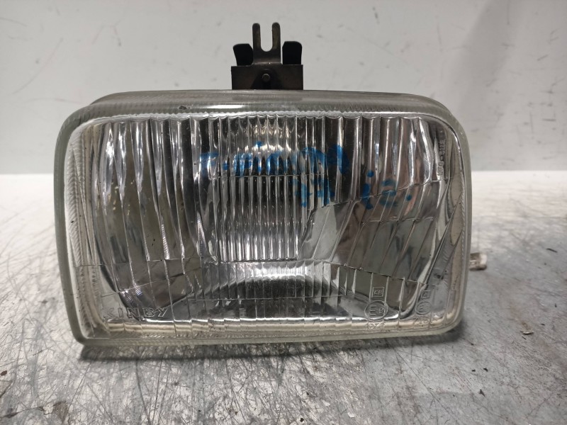 Recambio de faro izquierdo para ford fiesta berl./express referencia OEM IAM    Recambio de faro izquierdo para ford fiesta berl./express referencia OEM IAM