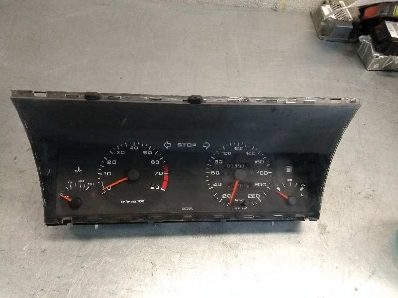 Recambio de cuadro instrumentos para peugeot 405 berlina 1.9 cat referencia OEM IAM 9610112880 09033819900 