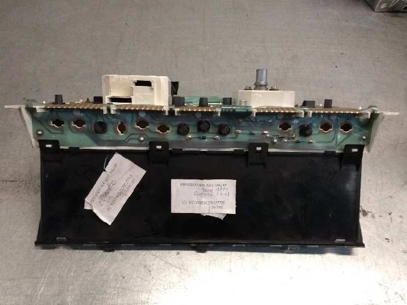 Recambio de cuadro instrumentos para peugeot 405 berlina 1.9 cat referencia OEM IAM 9610112880 09033819900 