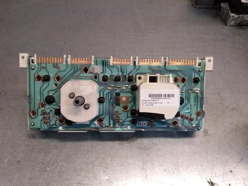 Recambio de cuadro instrumentos para peugeot 405 berlina 1.9 cat referencia OEM IAM 9610112880 09033819900 