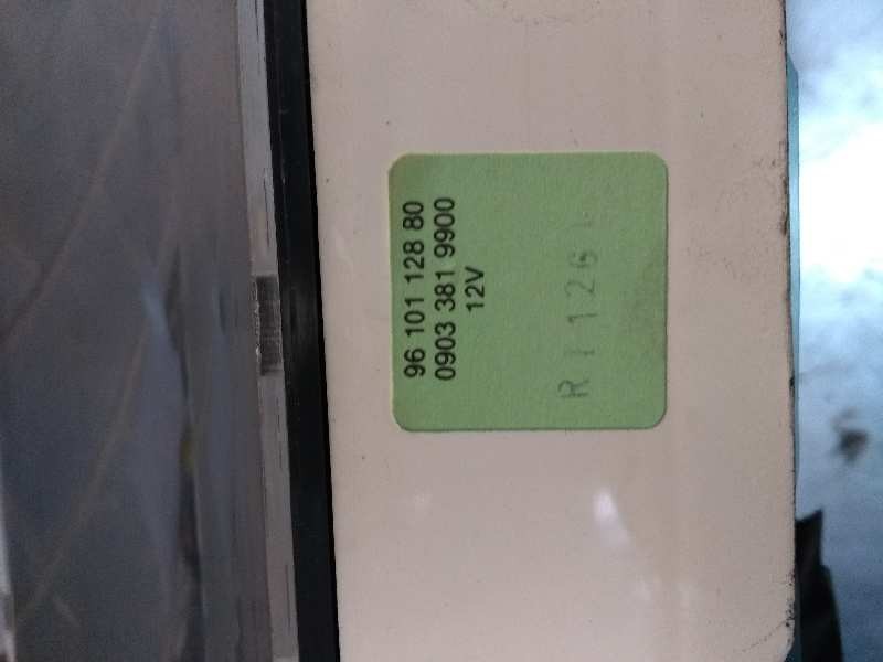 Recambio de cuadro instrumentos para peugeot 405 berlina 1.9 cat referencia OEM IAM 9610112880 09033819900 