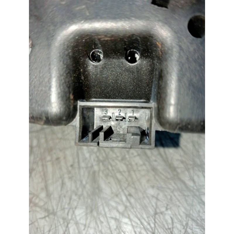 Recambio de piloto trasero derecho interior para bmw serie 3 coupe (e46) 320 ci referencia OEM IAM   