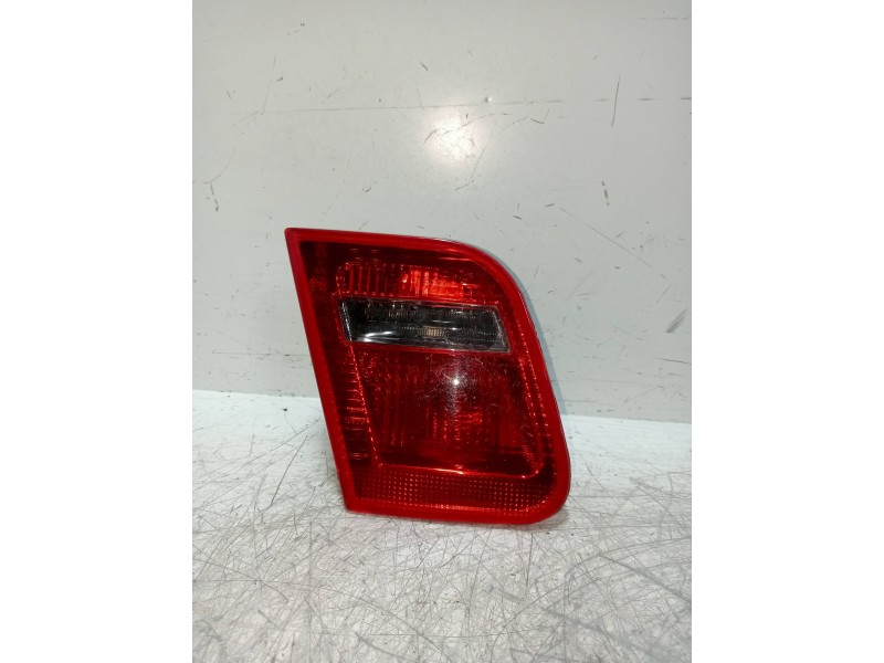 Recambio de piloto trasero izquierdo interior para bmw serie 3 berlina (e46) 320d referencia OEM IAM   