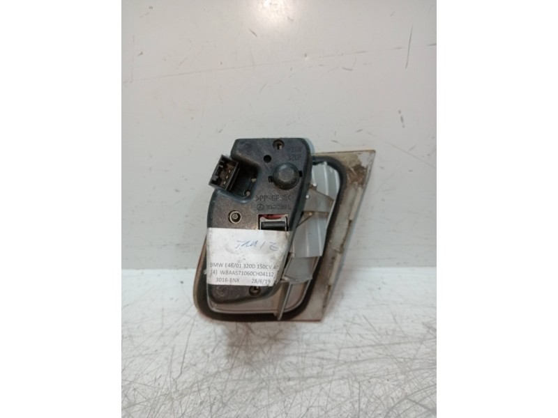 Recambio de piloto trasero izquierdo interior para bmw serie 3 berlina (e46) 320d referencia OEM IAM   