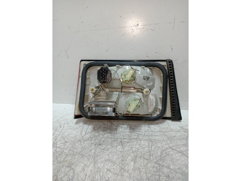 Recambio de piloto trasero derecho interior para bmw serie 5 berlina (e34) 520i (110kw) referencia OEM IAM 1384012R  