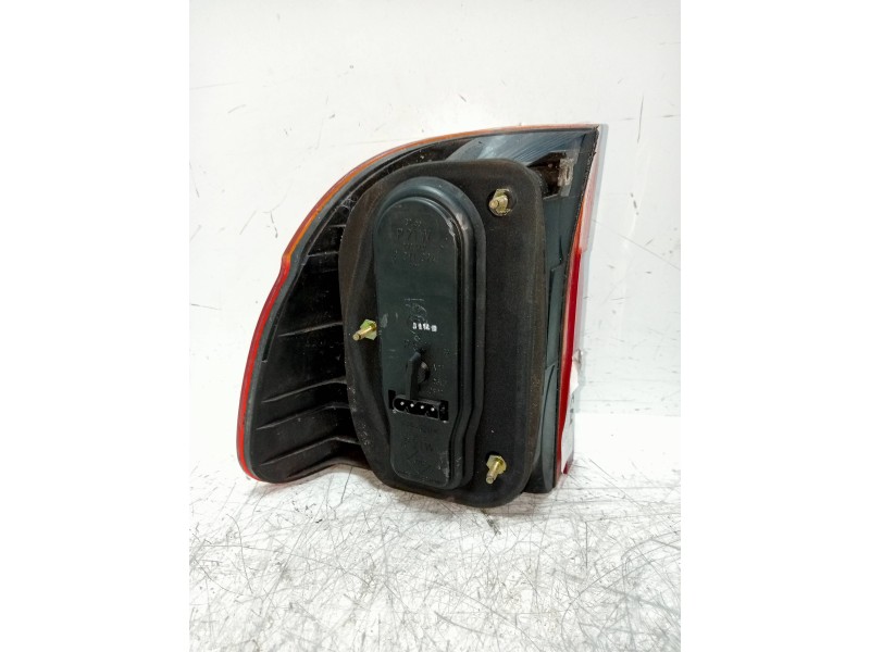 Recambio de piloto trasero derecho para bmw serie 5 touring (e39) 530d referencia OEM IAM 8361671  