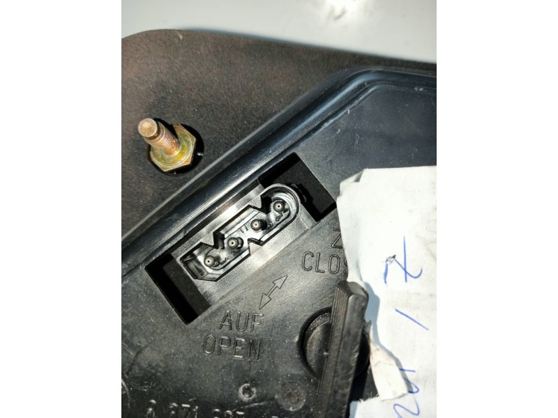 Recambio de piloto trasero izquierdo interior para bmw serie 5 touring (e39) 530d referencia OEM IAM 8361673  