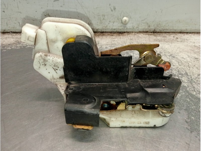 Recambio de motor cierre centralizado delantero izquierdo para mitsubishi galant berlina (ea0) 2500 v6 24v referencia OEM IAM   