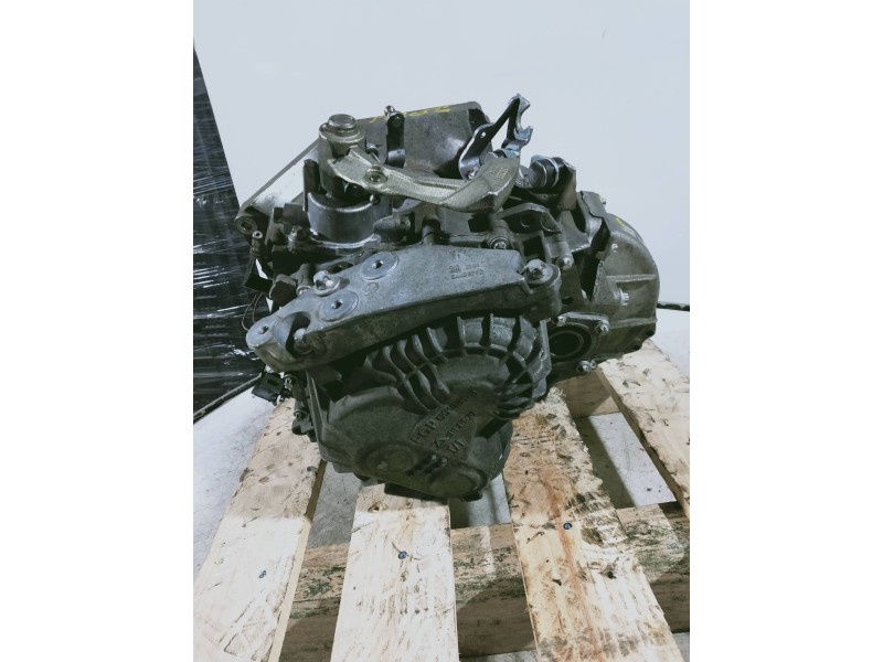 Recambio de caja cambios para opel astra gtc cosmo referencia OEM IAM M32502 34073H4 6V