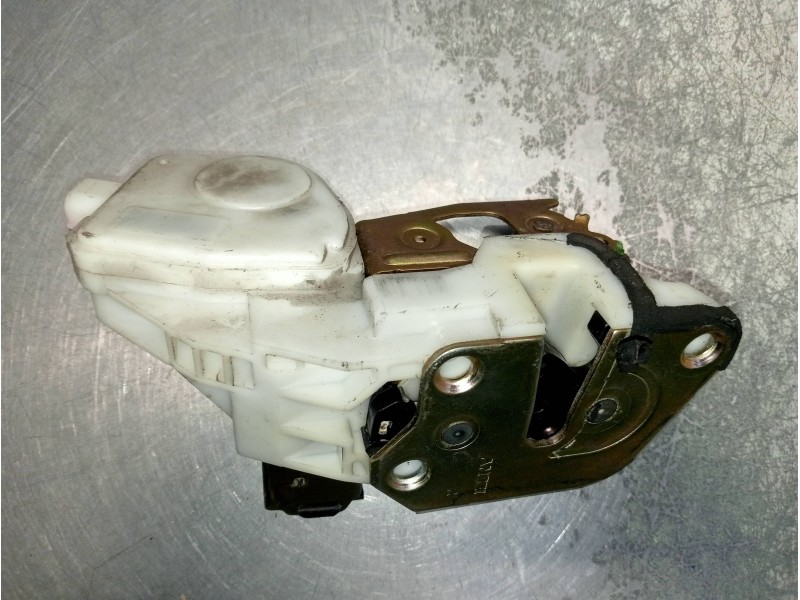 Recambio de motor cierre centralizado delantero derecho para mitsubishi galant berlina (ea0) 2500 v6 24v referencia OEM IAM   4P