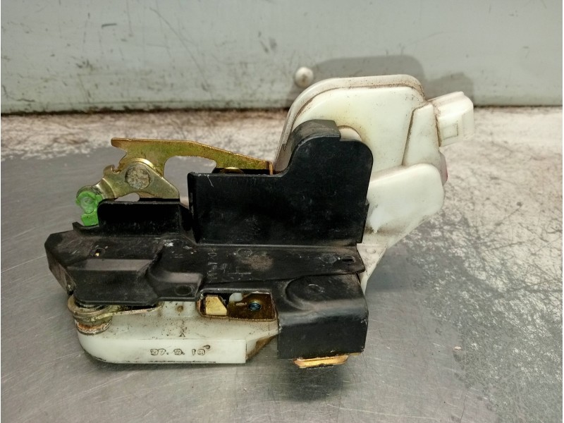 Recambio de motor cierre centralizado delantero derecho para mitsubishi galant berlina (ea0) 2500 v6 24v referencia OEM IAM   4P