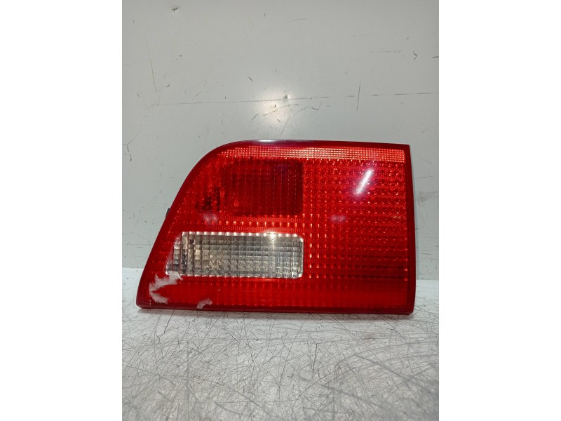 Recambio de piloto trasero izquierdo interior para bmw x5 (e53) 3.0i referencia OEM IAM 840901107  