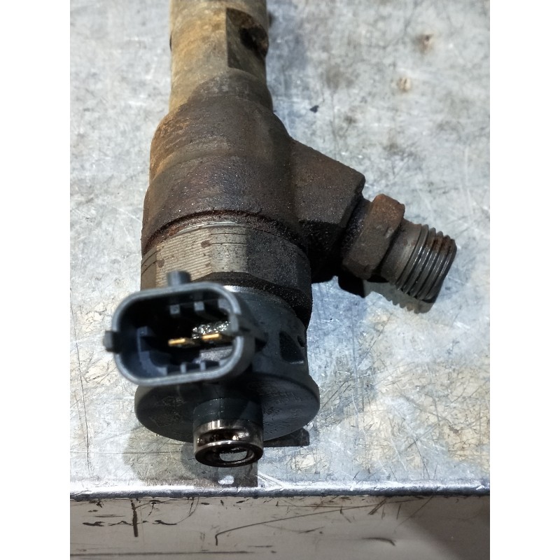 Recambio de inyector para dacia dokker 1.5 dci diesel fap cat referencia OEM IAM 0445110485 H8201108033 BOSCH