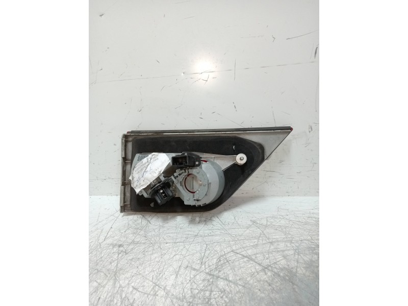 Recambio de piloto trasero derecho interior para bmw x3 (e83) 2.0d referencia OEM IAM   