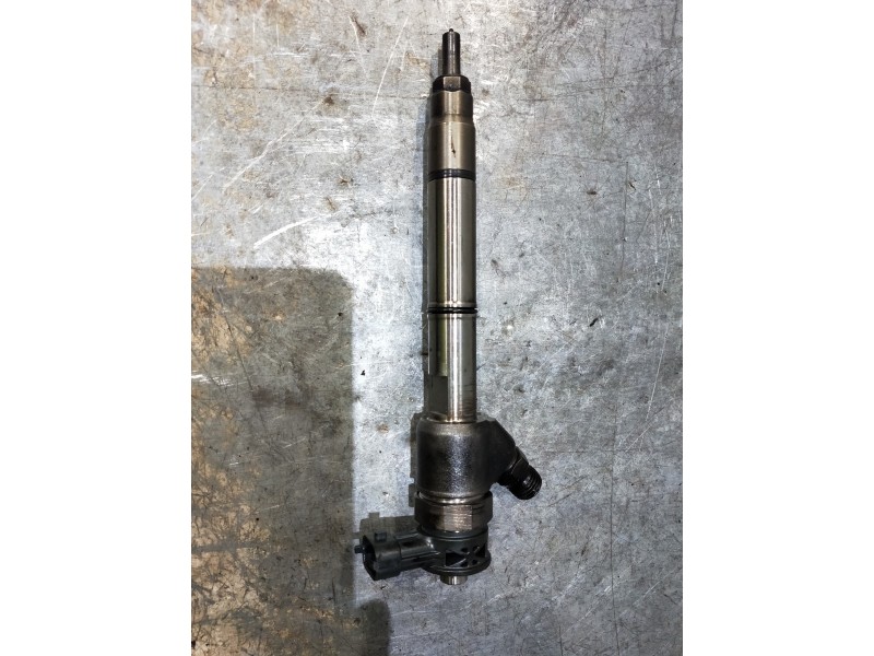 Recambio de inyector para kia cee´d sporty wagon drive referencia OEM IAM 0445110589 338002A610 BOSCH
