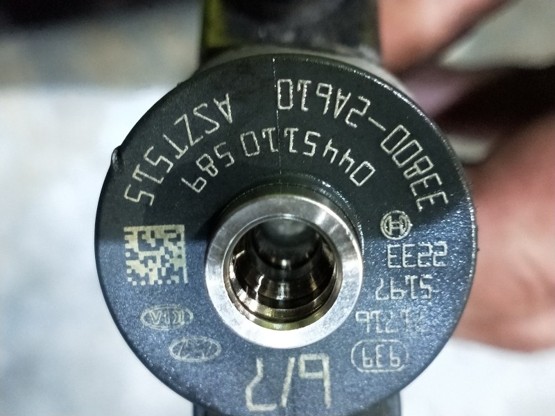 Recambio de inyector para kia cee´d sporty wagon drive referencia OEM IAM 0445110589 338002A610 BOSCH