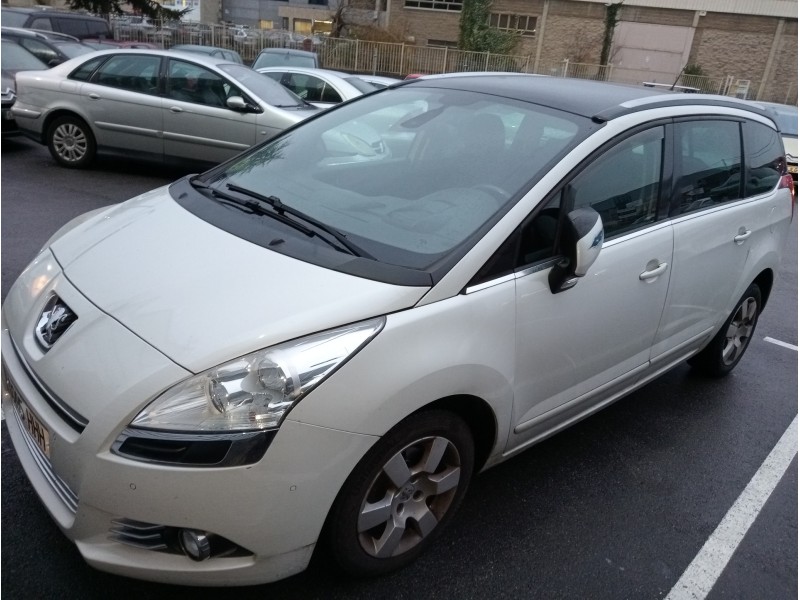 peugeot 5008 del año 2011