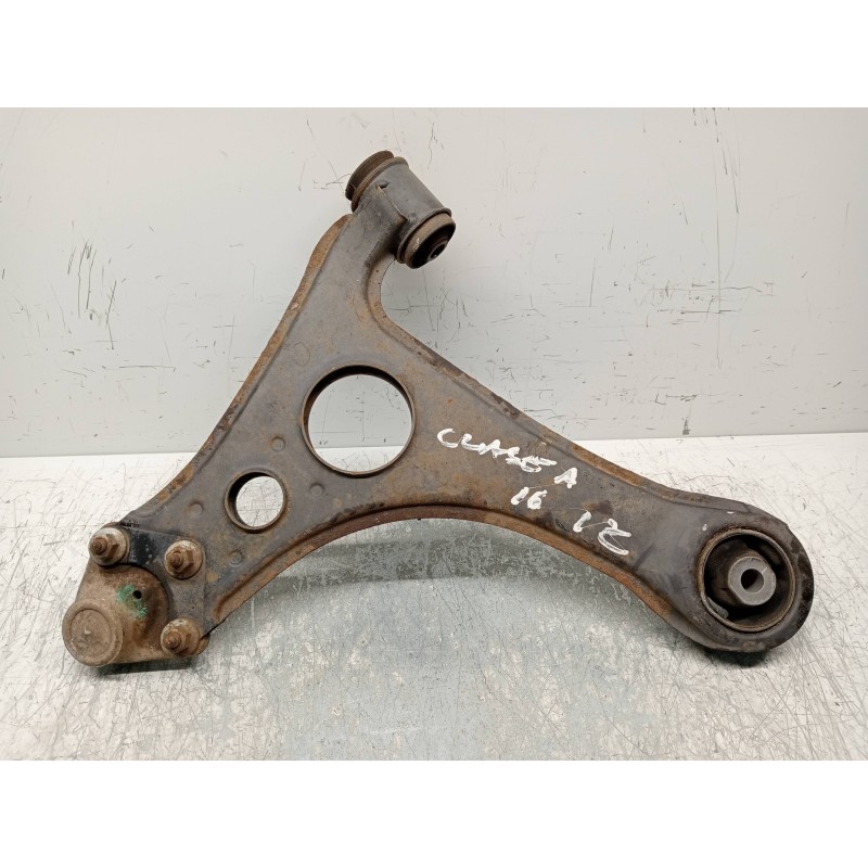 Recambio de brazo suspension inferior delantero izquierdo para mercedes clase a (w168) 160 (168.033) referencia OEM IAM   