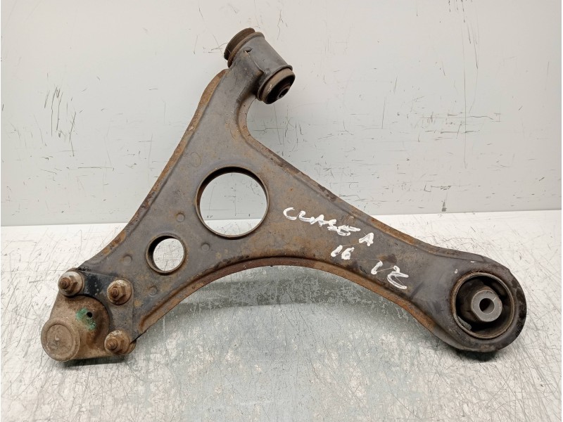 Recambio de brazo suspension inferior delantero izquierdo para mercedes clase a (w168) 160 (168.033) referencia OEM IAM   