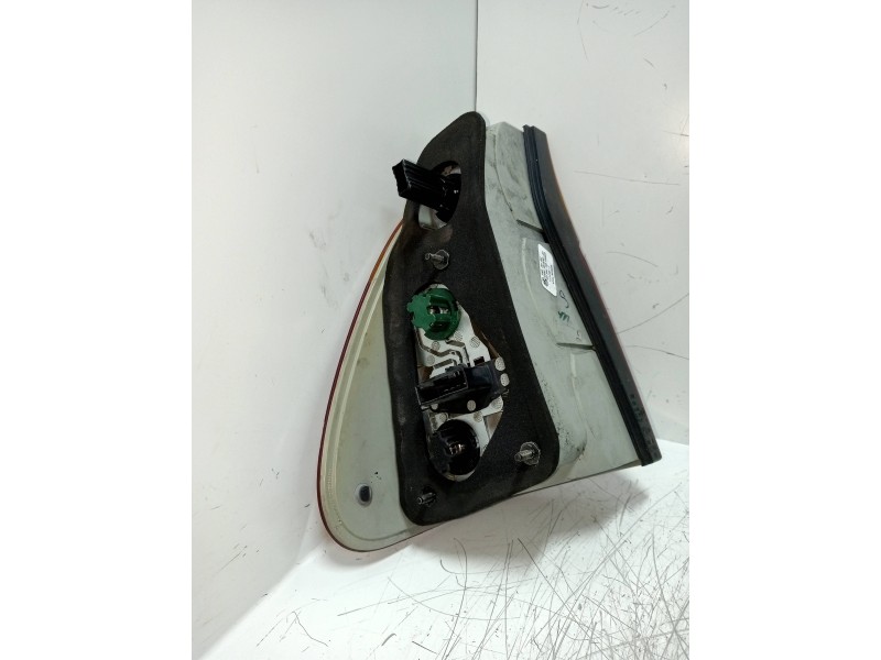 Recambio de piloto trasero derecho para bmw x5 (e53) 3.0i referencia OEM IAM 690209202  