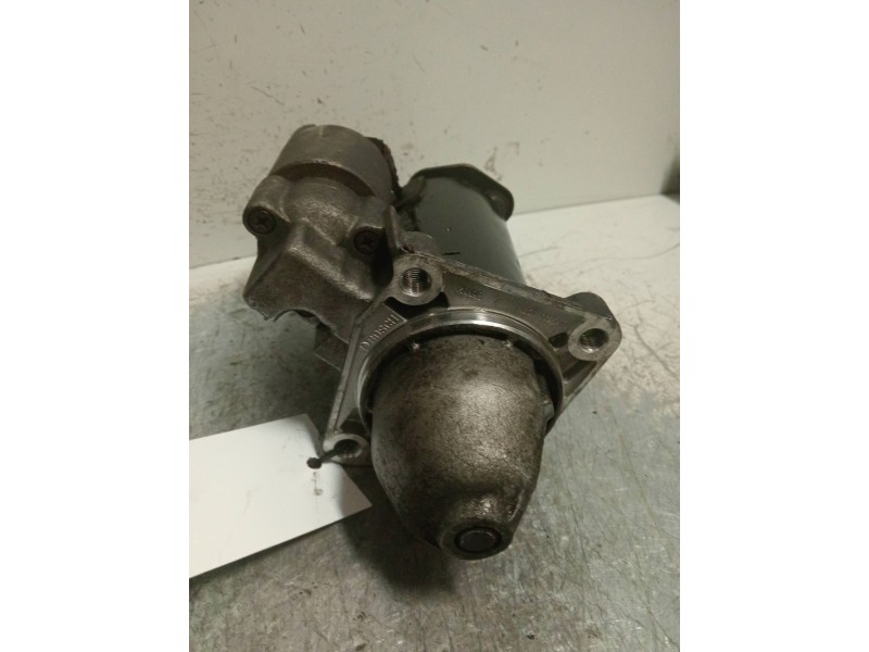 Recambio de motor arranque para ford fiesta berlina ghia referencia OEM IAM 0001107043  