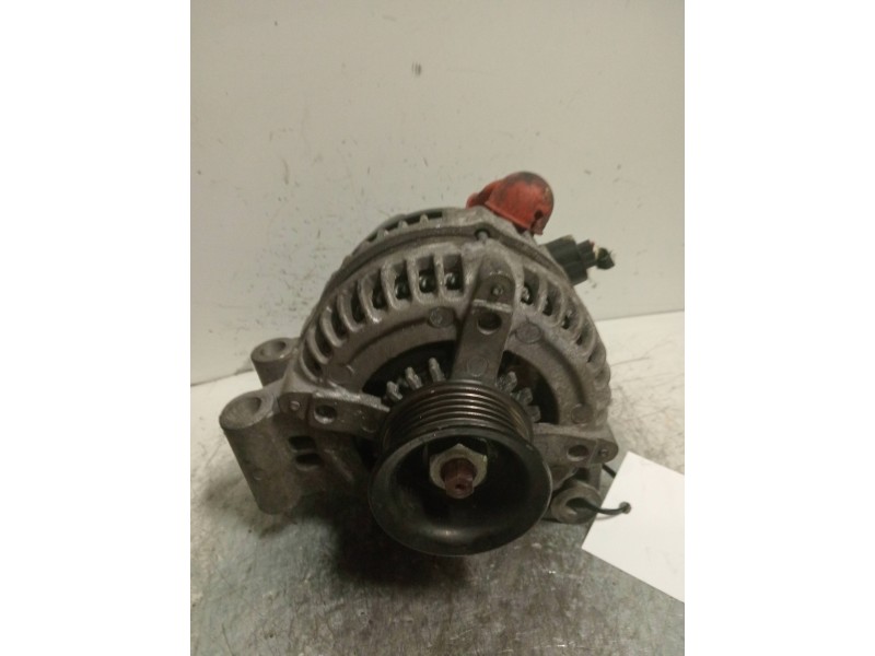 Recambio de alternador para land rover range rover sport v8 td se referencia OEM IAM 1042104651  
