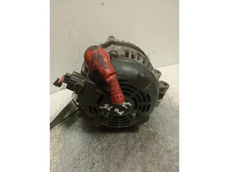 Recambio de alternador para land rover range rover sport v8 td se referencia OEM IAM 1042104651  