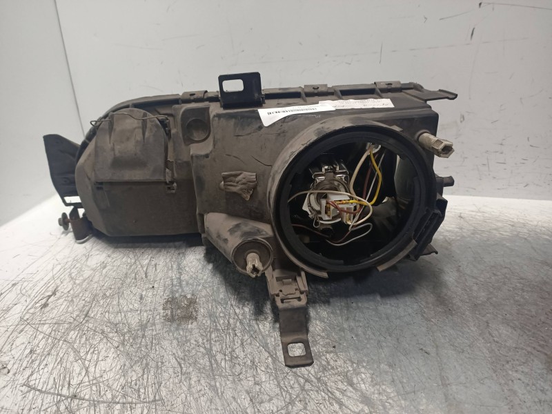 Recambio de faro derecho para ford sierra berlina 1.8 referencia OEM IAM   