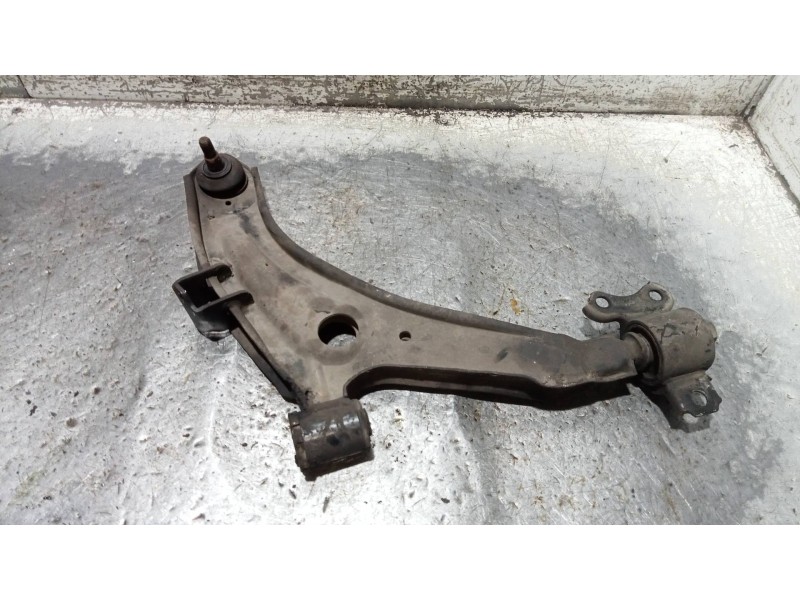 Recambio de brazo suspension inferior delantero derecho para hyundai lantra berlina (rd) 1.9 d gls referencia OEM IAM   