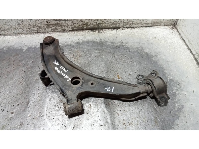 Recambio de brazo suspension inferior delantero izquierdo para hyundai lantra berlina (rd) 1.9 d gls referencia OEM IAM   