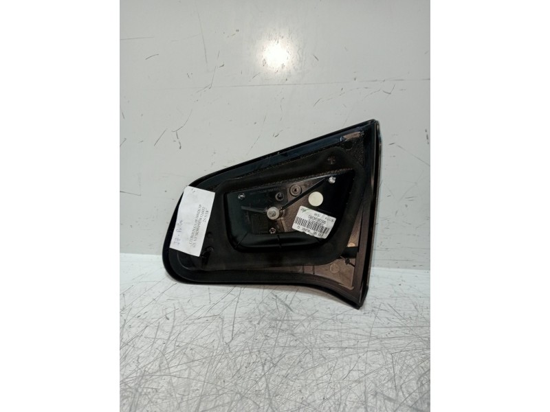 Recambio de piloto trasero derecho interior para citroen c3 1.6 hdi fap referencia OEM IAM 9803934380  