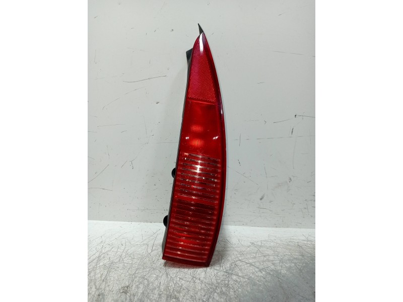 Recambio de piloto trasero izquierdo para citroen c5 break 2.2 hdi exclusive automático referencia OEM IAM   INFERIOR