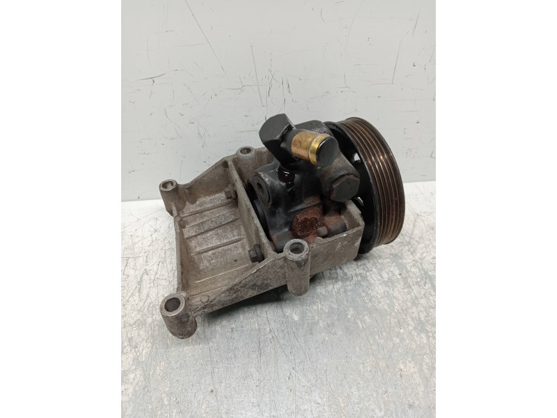 Recambio de bomba direccion para ford fiesta berlina ghia referencia OEM IAM   