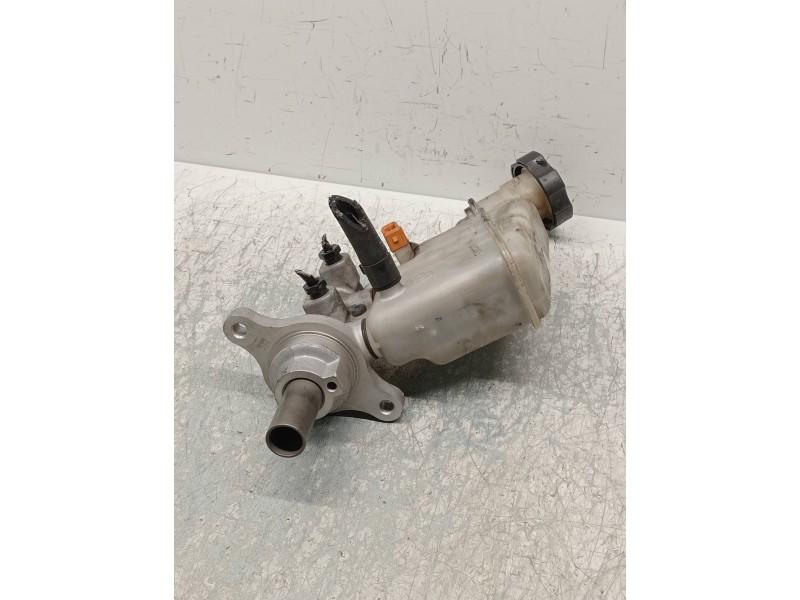 Recambio de bomba freno para kia cee´d sporty wagon drive referencia OEM IAM   