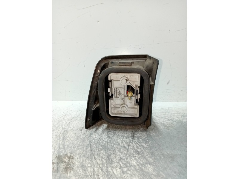 Recambio de piloto trasero derecho para citroen xantia break 2.0 hdi referencia OEM IAM   