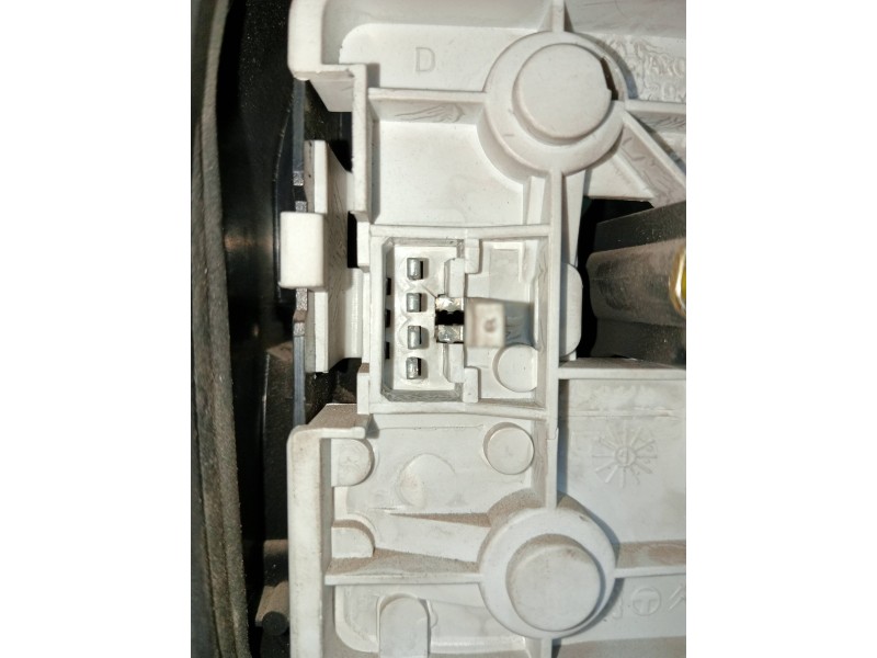 Recambio de piloto trasero derecho para citroen xantia break 1.9 turbodiesel referencia OEM IAM   