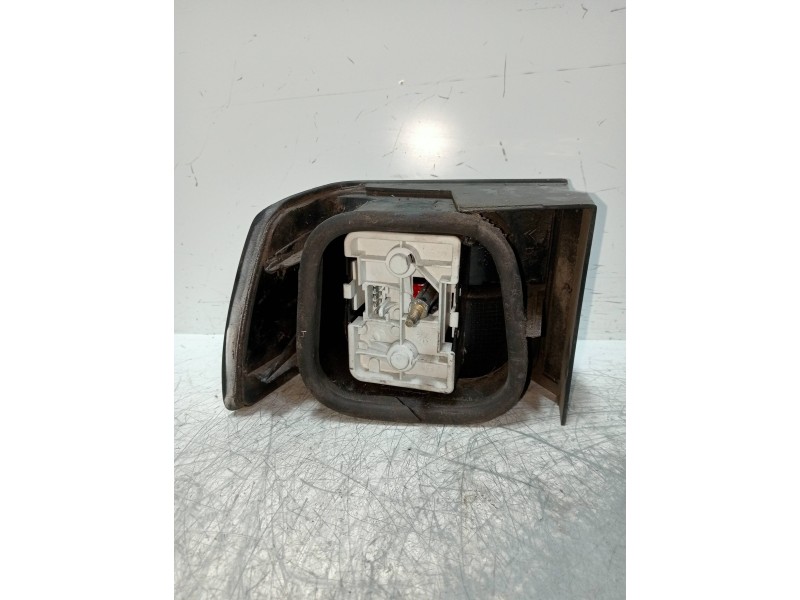 Recambio de piloto trasero derecho para citroen xantia berlina 1.9 turbodiesel referencia OEM IAM   