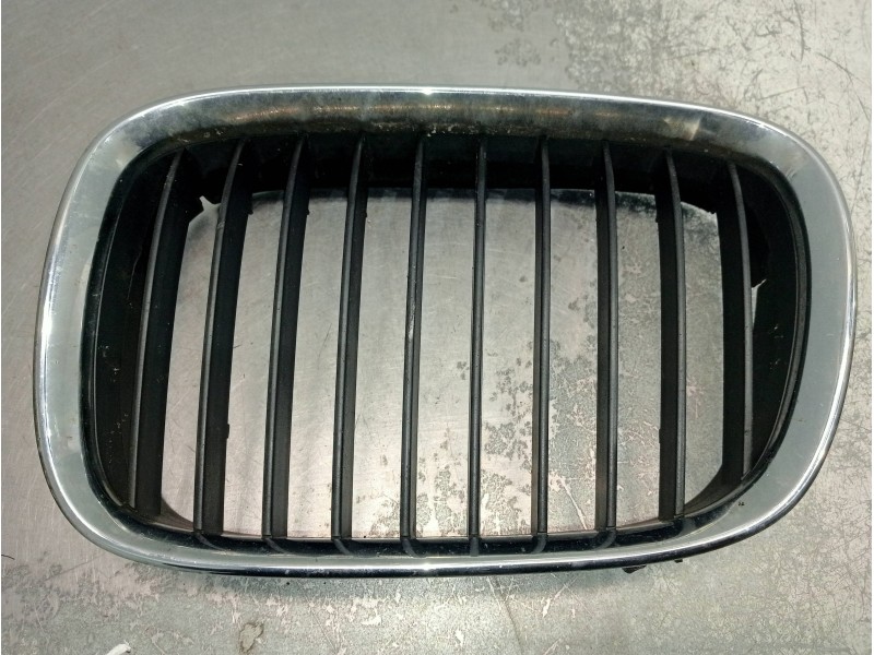 Recambio de rejilla delantera para bmw serie 5 berlina (e39) 520d referencia OEM IAM   