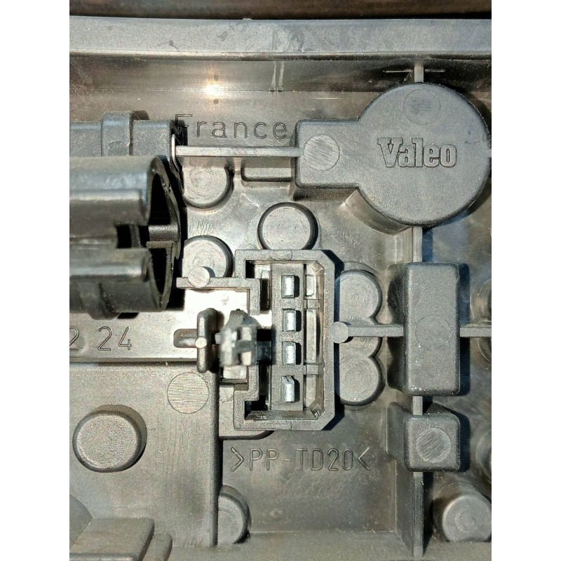 Recambio de piloto trasero izquierdo interior para citroen xantia berlina 1.9 td seduction referencia OEM IAM   