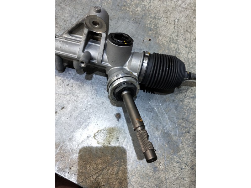 Recambio de cremallera direccion para renault zoe referencia OEM IAM 490016510R  