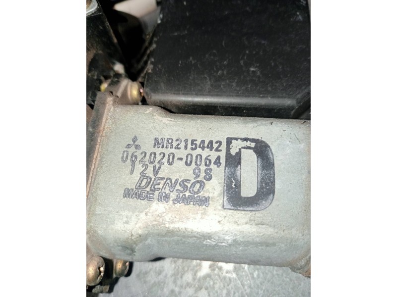 Recambio de elevalunas trasero izquierdo para mitsubishi galant berlina (ea0) 2500 v6 24v referencia OEM IAM MR215442 0620200064
