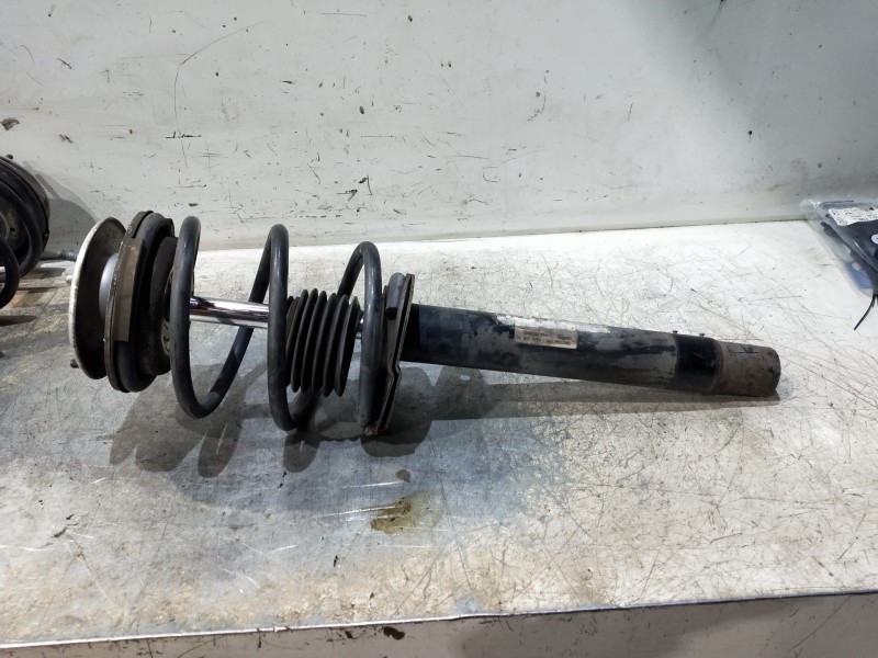 Recambio de amortiguador delantero derecho para bmw serie 3 berlina (e46) 330d referencia OEM IAM 31316759562  
