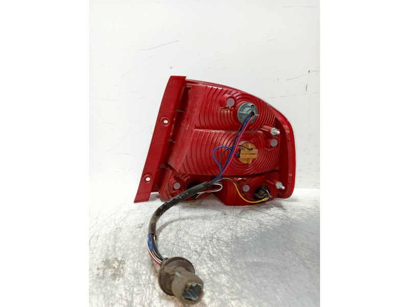 Recambio de piloto trasero izquierdo para chevrolet kalos 1.4 se referencia OEM IAM   