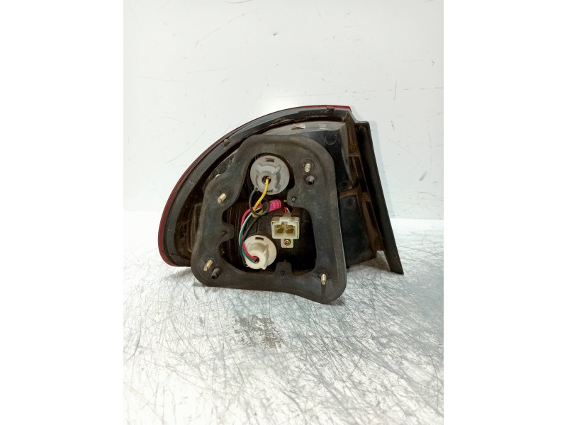 Recambio de piloto trasero derecho para daewoo lanos 1.5 cat referencia OEM IAM   