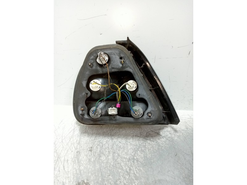 Recambio de piloto trasero derecho para daewoo leganza 2.0 cat referencia OEM IAM   