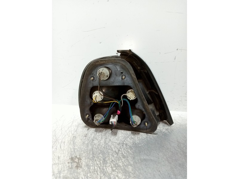 Recambio de piloto trasero derecho para daewoo leganza referencia OEM IAM   