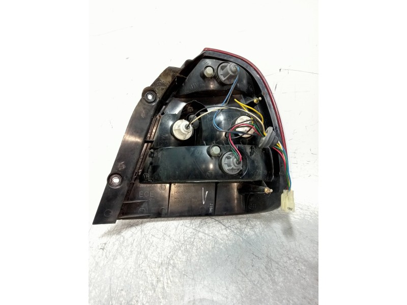 Recambio de piloto trasero izquierdo para daewoo nubira berlina 1.6 cat referencia OEM IAM 0311001419  